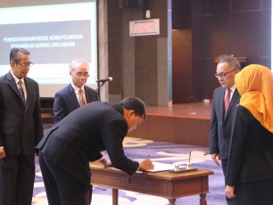 Pelantikan September